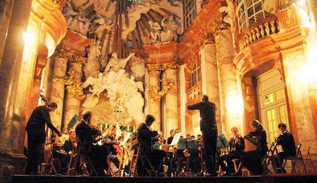 Theatro da Paz tem réquiem de Mozart interpretado na véspera da