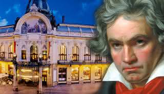 Beethoven y Mozart: Casa Municipal de Praga: