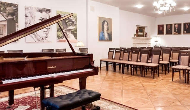 Chopin Konzerte in der Chopin Konzerthalle