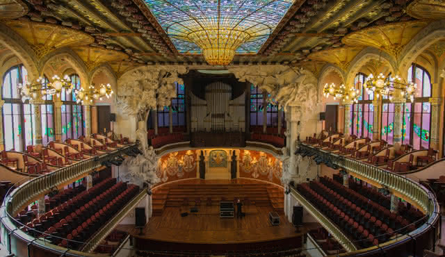 Дворец каталонской музыки в Барселоне - Билеты на концерты и во дворец