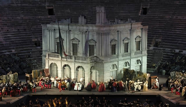 Nabucco: Arena di Verona — 100º Festival de Ópera