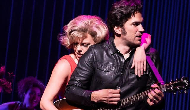 A Beautiful Noise: The Neil Diamond Musical