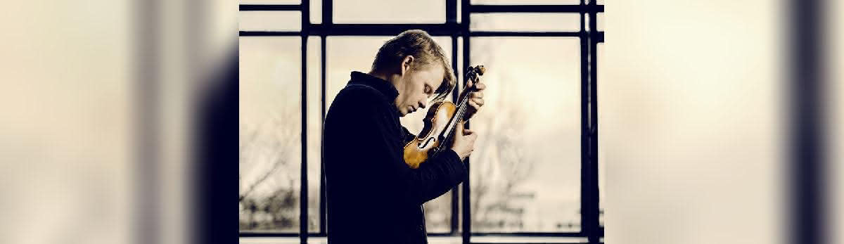 (c) Felix Broede