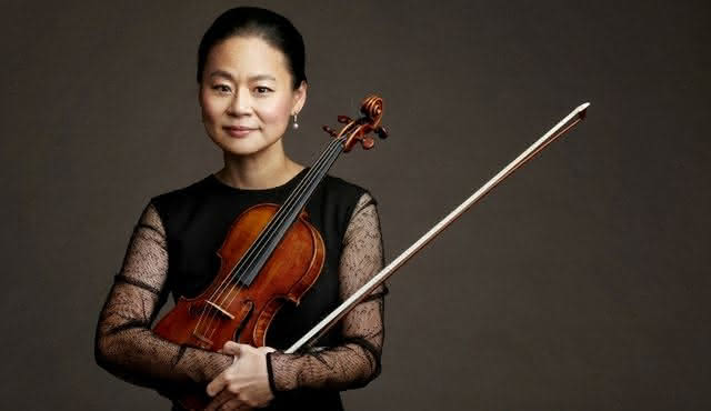 Recital de Violino: Midori no Palais im Großen Garten Dresden