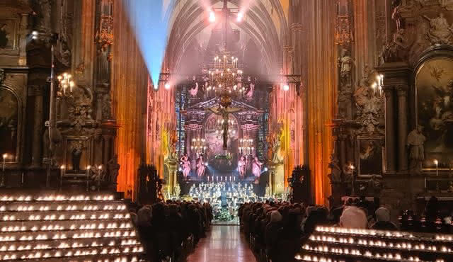 Венский адвент — концерт Венского симфонического оркестра в соборе Святого Стефана