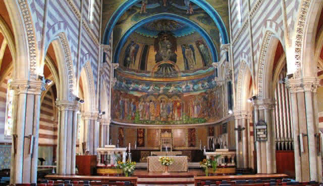 Missa de Dvorak em D Major: Missa de S. Paulo dentro da Igreja dos Muros