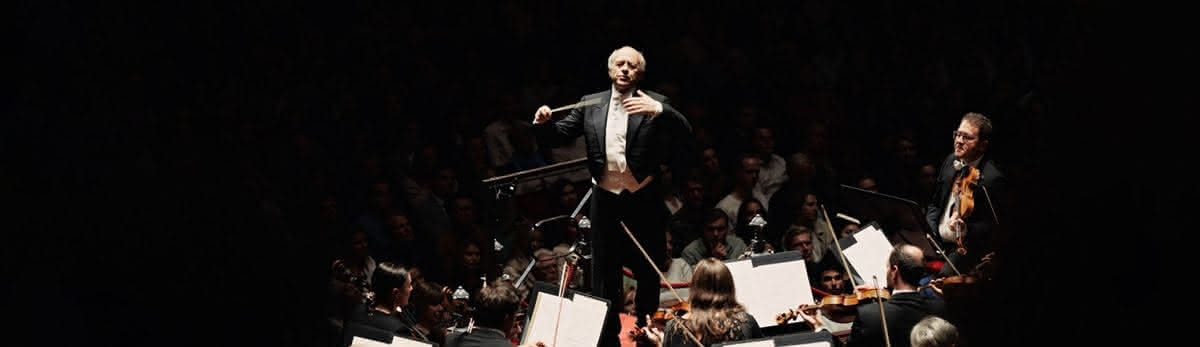 Iván Fischer leads Bruckner and Bach at the Concertgebouw Orchestra