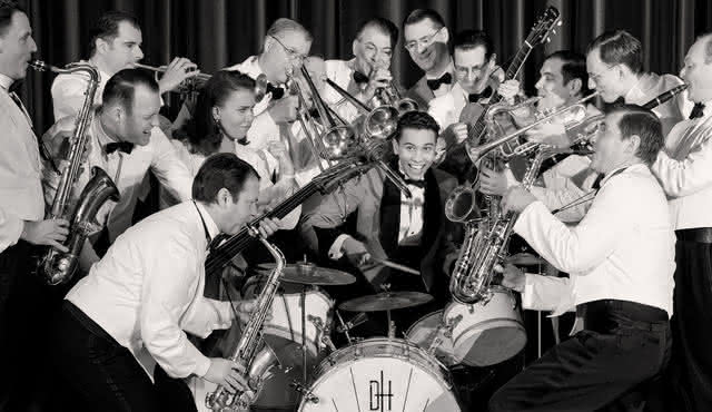 Andrej Hermlin and His Swing Dance Orchestra: The Story of Jazz
