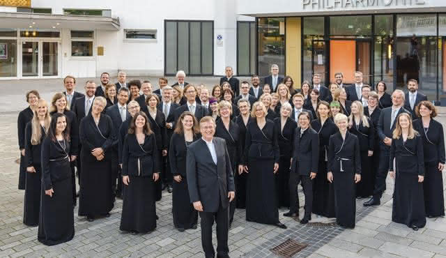 Philharmonischer Chor Berlin & Brandenburgisches Staatsorchester Frankfurt Oder: Schubert and Poulenc at Philharmonie Berlin