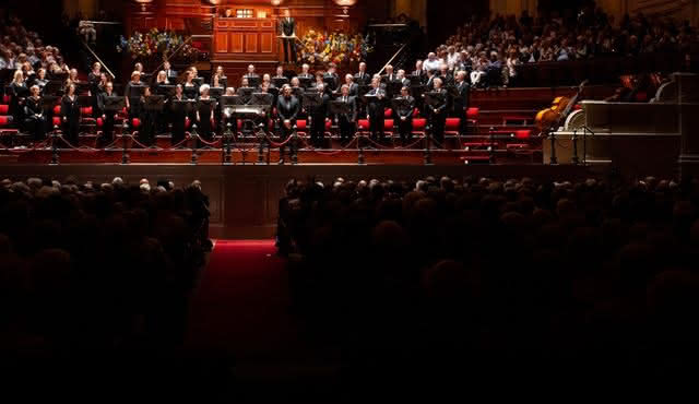 Fauré's Requiem by the Great Broadcasting Choir