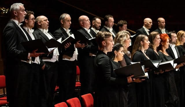 Bach's Christmas Oratorio by the Nederlands Kamerkoor and Concerto Köln